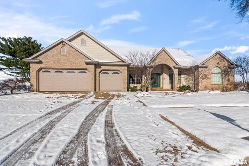 609 E Heights Ave, Taylorville, IL, 62568-1326 | Card Image