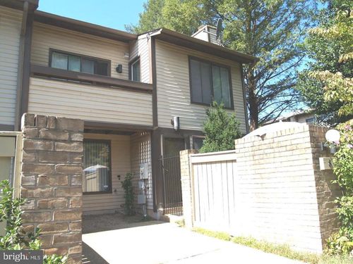 8 Copps Hill Ct, MONTGOMERY VILLAGE, MD, 20886-0471 | Card Image