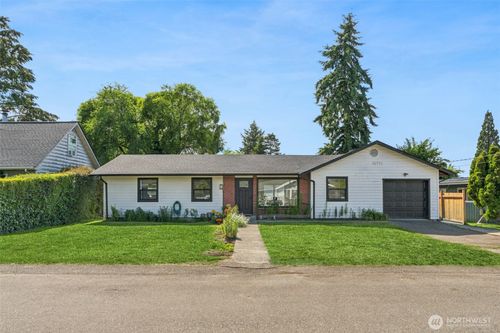 25733 19th Avenue S, Des Moines, WA, 98198 | Card Image