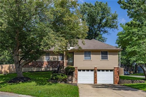 1308 S Apache Ct, Olathe, KS, 66062-2347 | Card Image