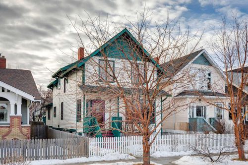 1747 2 Ave Nw, Calgary, AB, T2N0G3 | Card Image