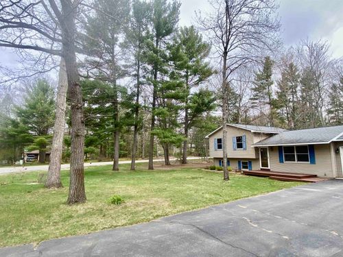 1729 Melody Ln, Interlochen, MI, 49643-9158 | Card Image