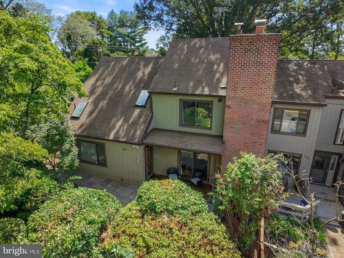 1413 Green Run Ln, RESTON, VA, 20190-3928 | Card Image
