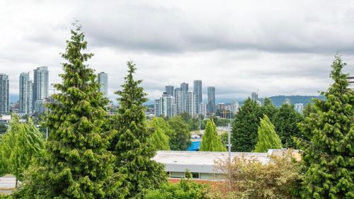 304-4181 Norfolk St, Burnaby, BC, V5G1E8 | Card Image