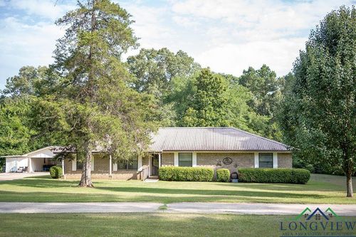 202 Private Road 7381, De Berry, TX, 75639-2718 | Card Image