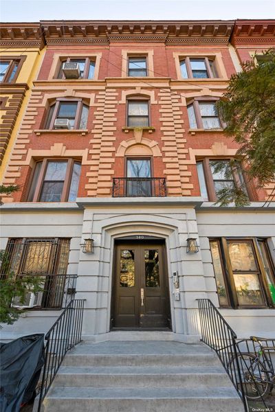 380 Saint John's Pl., Home with 25 bedrooms, 10 bathrooms and null parking in Prospect Heights NY | Image 2