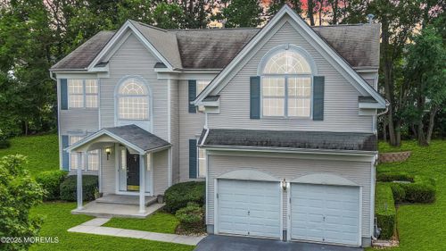 22 Pecan Valley Dr, Marlboro, NJ, 07746-2136 | Card Image