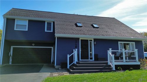 3728 Hedgemoor Dr, Cortland, NY, 13045-9109 | Card Image