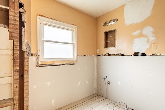 17550 Ohio St, House other with 3 bedrooms, 2 bathrooms and null parking in Detroit MI | Image 20