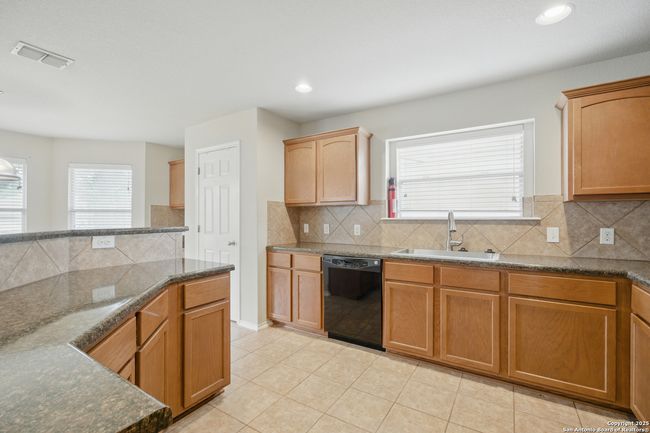 9606 Mediator Run, House other with 4 bedrooms, 4 bathrooms and null parking in Converse TX | Image 10