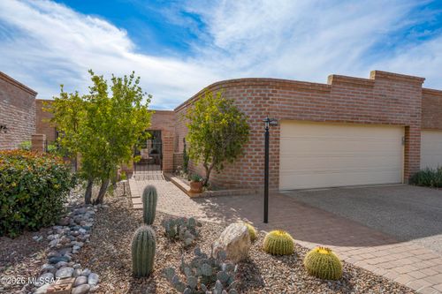 5800 E Cochise Trail, Tucson, AZ, 85750 | Card Image