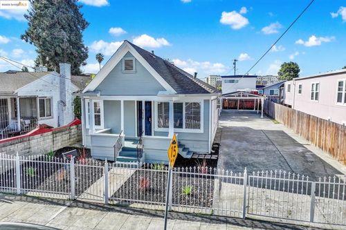 1618 100th Ave, Oakland, CA, 94603-2615 | Card Image