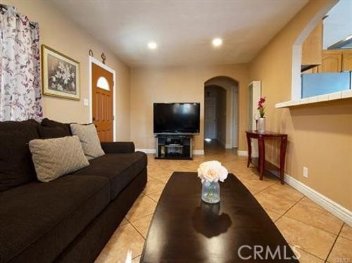 4525 W 137th St, Hawthorne, CA, 90250 | Card Image