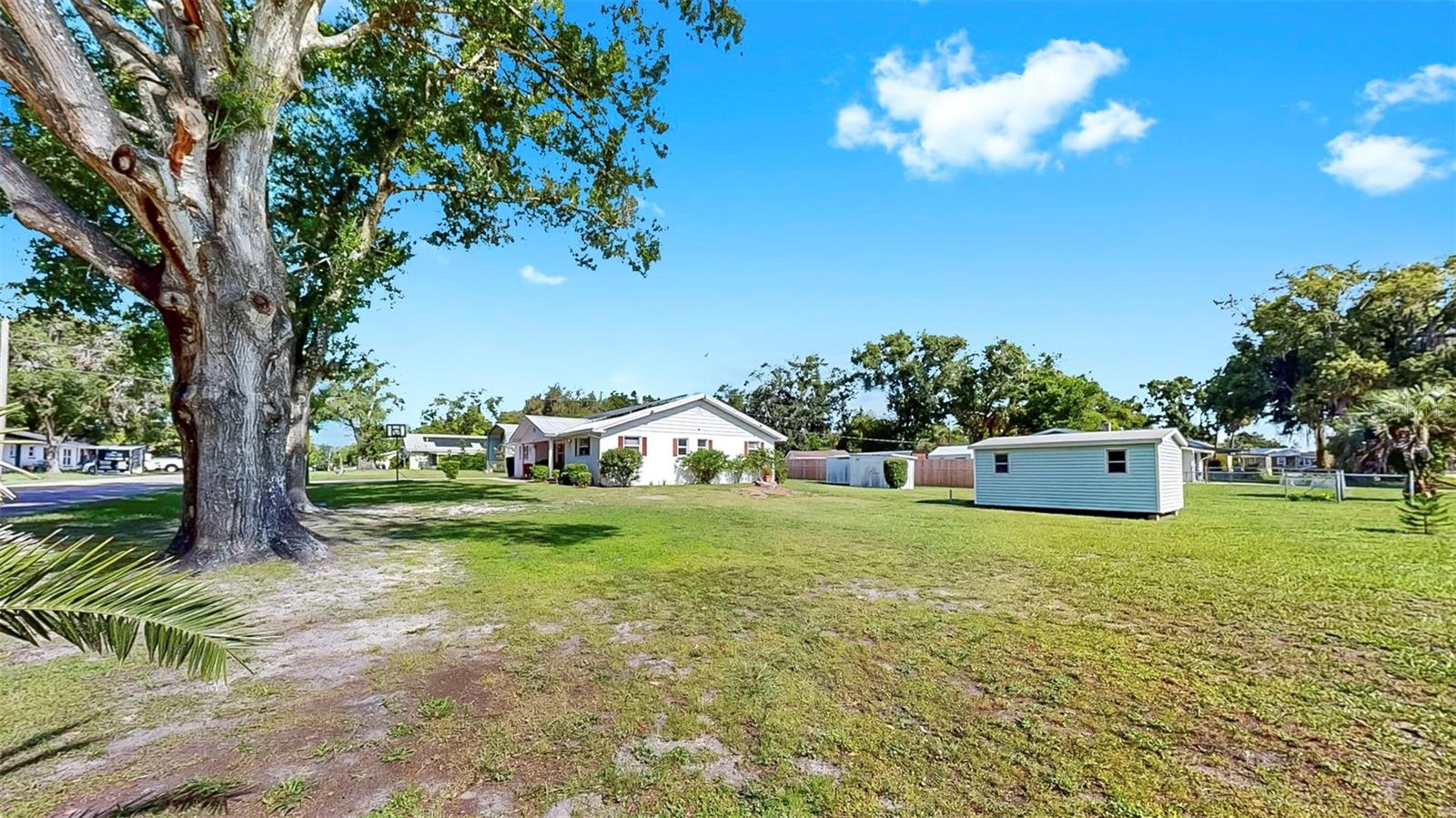 Residential in ZEPHYRHILLS 3