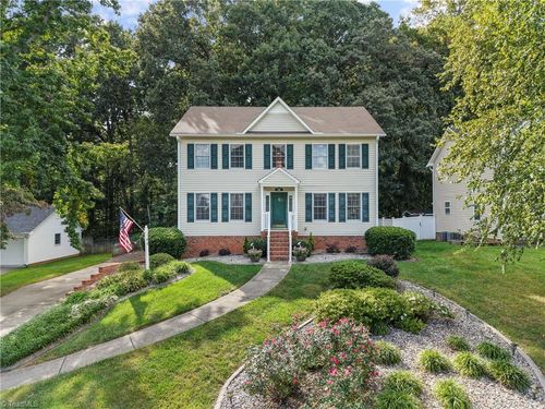 140 Spring Park Ct, Clemmons, NC, 27012-7415 | Card Image