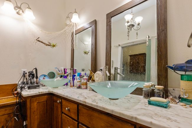 Bathroom #2 | Image 34