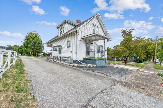 524 N Walnut St, House other with 2 bedrooms, 3 bathrooms and 3 parking in Blairsville PA | Image 19