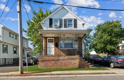 804-806 3rd Street, Home with 3 bedrooms, 2 bathrooms and null parking in Union Beach NJ | Image 2