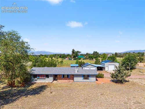 1335 Apple Ln, Penrose, CO, 81240-9762 | Card Image