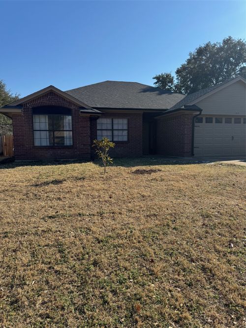 1519 Hayloft Ln, Granbury, TX, 76048-2702 | Card Image