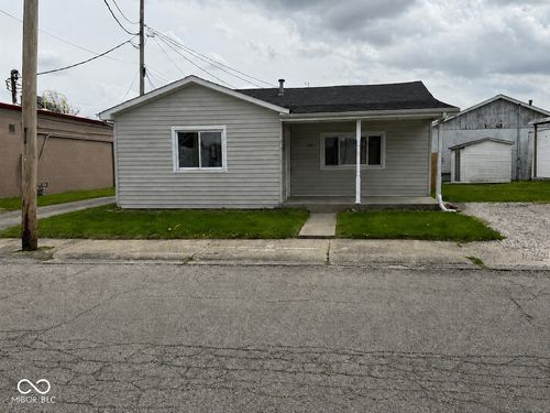 1681 R Ave, New Castle, IN, 47362-2153 | Card Image