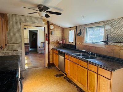 36 Augur Hole Road, House other with 2 bedrooms, 1 bathrooms and null parking in Marlboro VT | Image 2