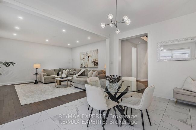 1411 Lobelia Cres, House other with 5 bedrooms, 4 bathrooms and 2 parking in Milton ON | Image 5