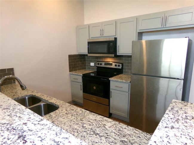 APT-101 - 197 N 2 Nd St, Condo with 2 bedrooms, 1 bathrooms and null parking in Albemarle NC | Image 7
