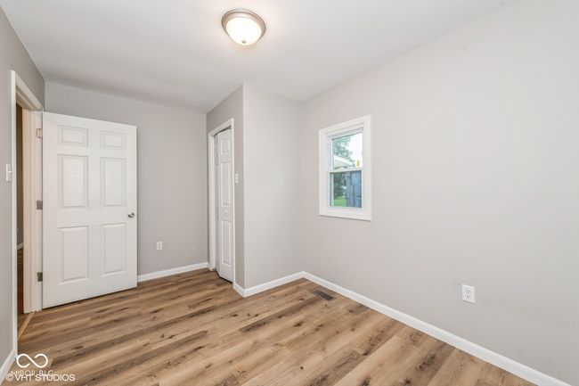 BEDROOM | Image 19