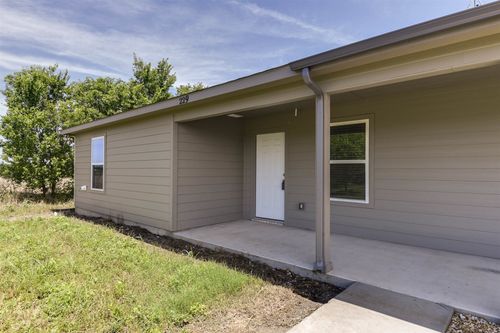 221 Davenport, Italy, TX, 76651-3592 | Card Image