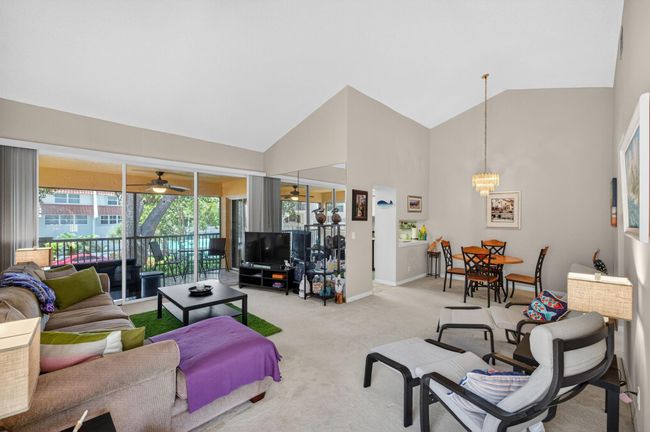APT-506 - 2121 S Ocean Blvd, Condo with 2 bedrooms, 2 bathrooms and null parking in Pompano Beach FL | Image 8