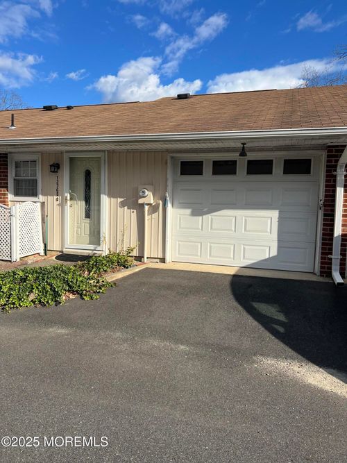 1236 Hamilton Ct, Lakewood, NJ, 08701-7942 | Card Image