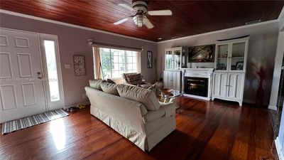 1128 Park Ln, House other with 4 bedrooms, 3 bathrooms and null parking in Haverhill FL | Image 3