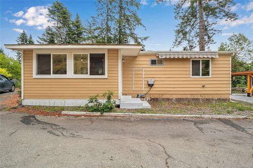 38-5838 Blythwood Rd, Sooke, BC, V9Z0G2 | Card Image