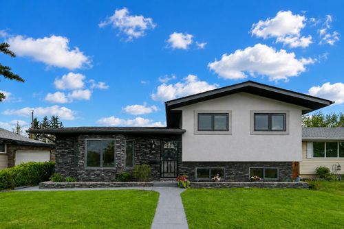 308 99 Ave Se, Calgary, AB, T2J0J2 | Card Image