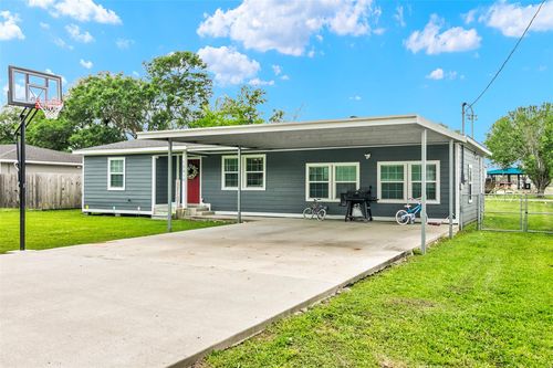 15410 San Jacinto St, Hamshire, TX, 77622-8458 | Card Image