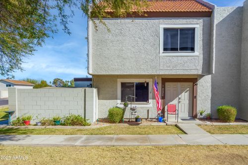 1032 E Redfield Rd, Tempe, AZ, 85283-4048 | Card Image
