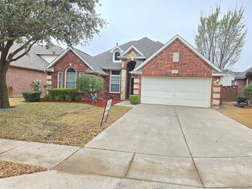 9729 Stripling Dr, Fort Worth, TX, 76244-5881 | Card Image