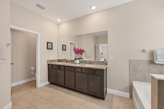 16606 Barnwood Place, House other with 4 bedrooms, 3 bathrooms and null parking in Lakewood Ranch FL | Image 25
