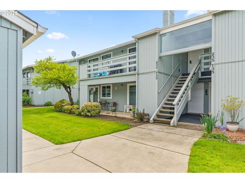 233-650 Harlow Rd, Springfield, OR, 97477-1233 | Card Image