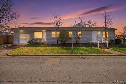 5424 Marquette Ave, Saint Louis, MO, 63139-1543 | Card Image