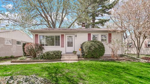 410 S 12th St, Chesterton, IN, 46304-2147 | Card Image