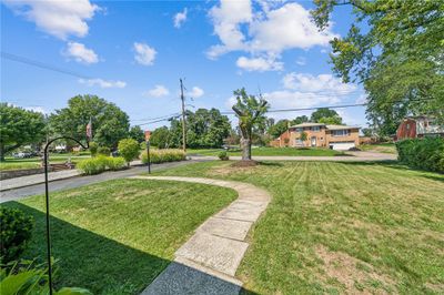 964 Garden City Dr, House other with 3 bedrooms, 1 bathrooms and 2 parking in Monroeville PA | Image 3