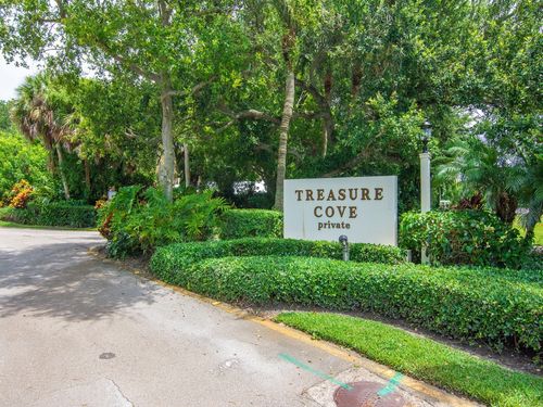 1445 Treasure Cove Ln, Vero Beach, FL, 32963-2506 | Card Image