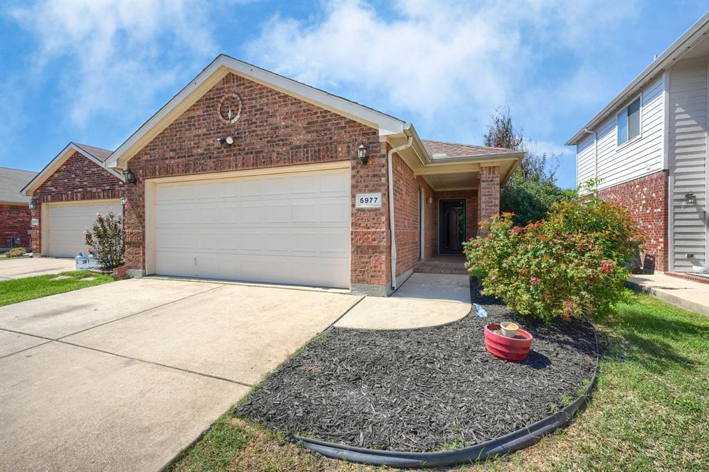 Missy Ln, Fort Worth, TX 76131
