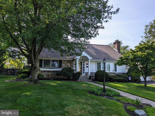 373 Barrett Rd, EMMAUS, PA, 18049-1731 | Card Image