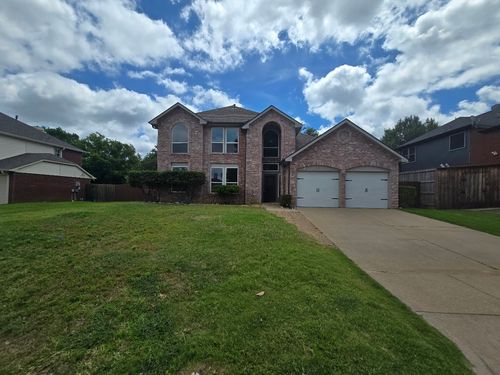 7924 Ember Oaks Dr, North Richland Hills, TX, 76182-7322 | Card Image