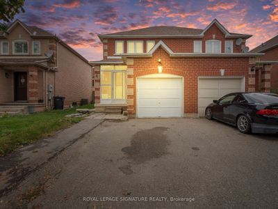 84 Carrie Cres, Home with 3 bedrooms, 2 bathrooms and 3 parking in Brampton ON | Image 2