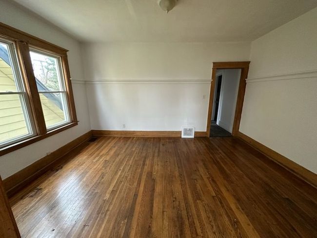 121 Sturtevant St, Home with 0 bedrooms, 4 bathrooms and null parking in Highland Park MI | Image 8
