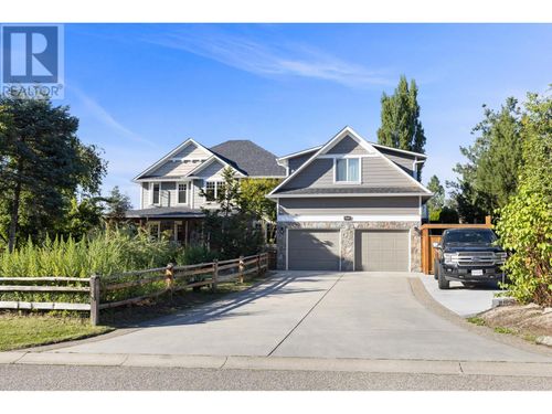 3374 Larkspur Crt, Kelowna, BC, V1W4S7 | Card Image